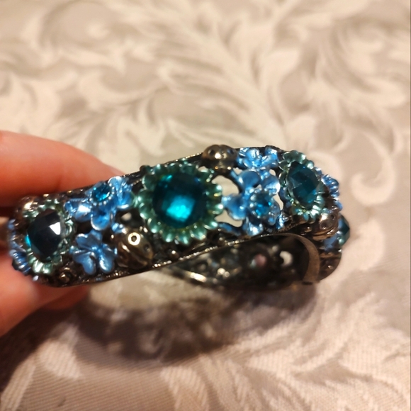🐦 Charming Teal Green & Baby Blue Wave Floral Stone Cuff Bracelet - Picture 7 of 13